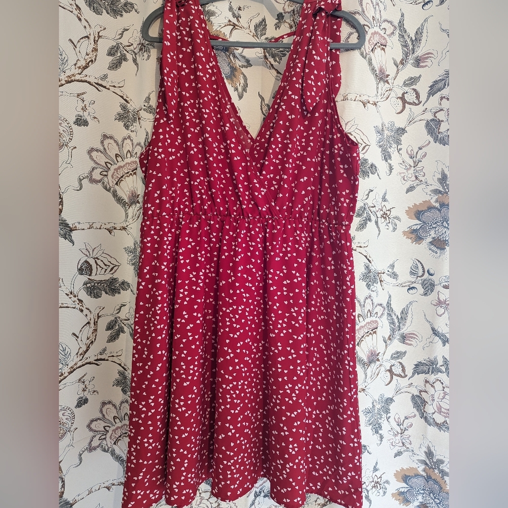 Shein Plus Confetti Heart Plunging Neck Swing Dress